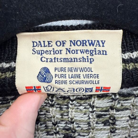 Vintage Dale Of Norway 100% Wool Sweater Size Large - Picture 7 of 7